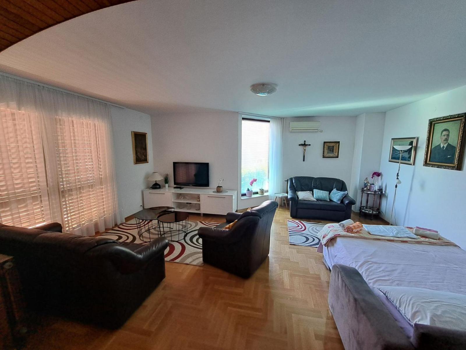 Apartmani Maver Sveti Filip i Jakov Eksteriør bilde