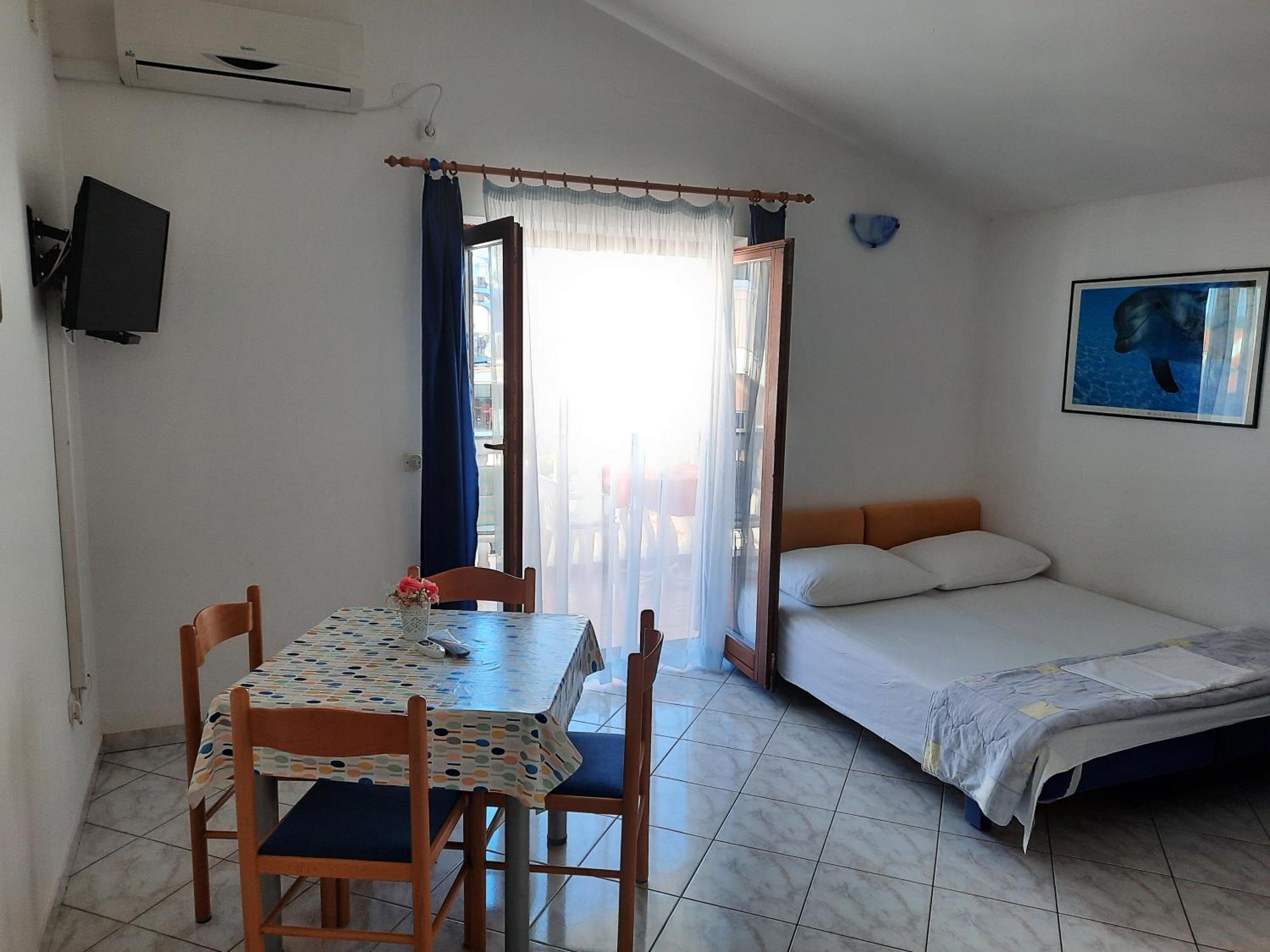 Apartmani Maver Sveti Filip i Jakov Eksteriør bilde